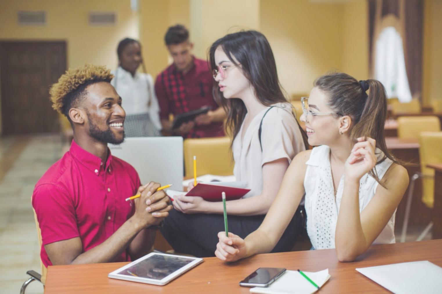 Professional financial analysis environment with market data screens